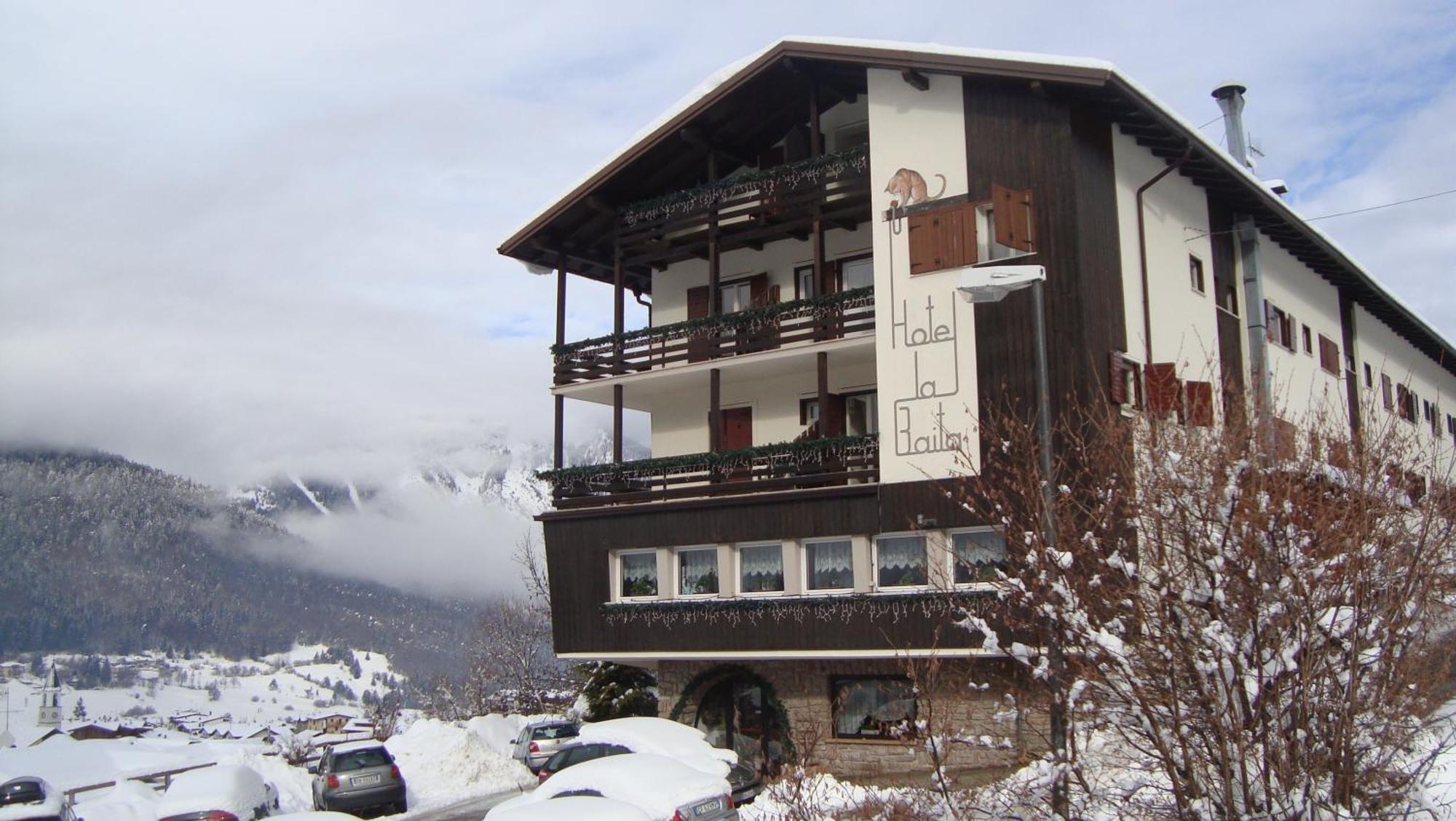 Hotel La Baita 安达洛 外观 照片