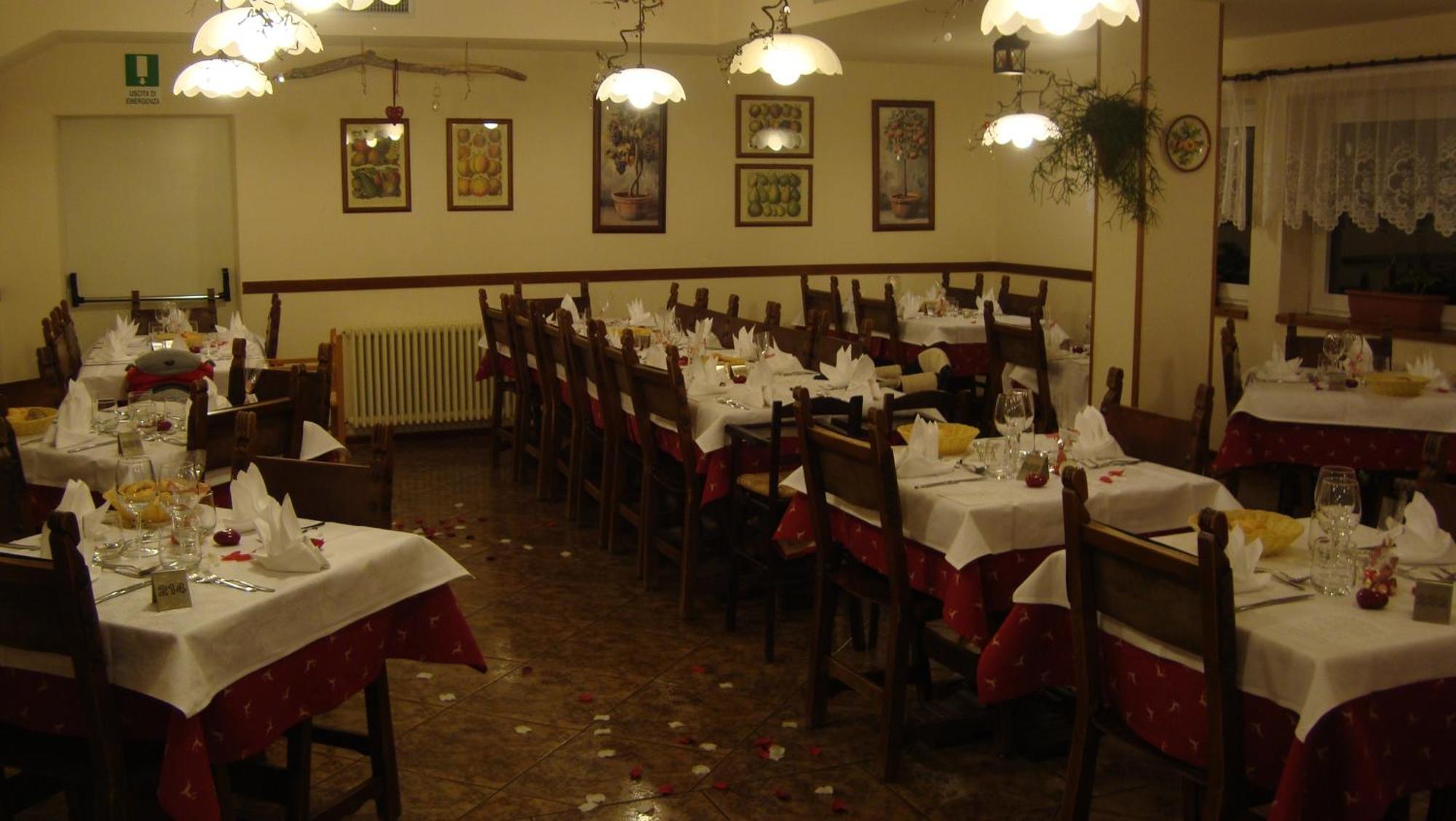 Hotel La Baita 安达洛 外观 照片